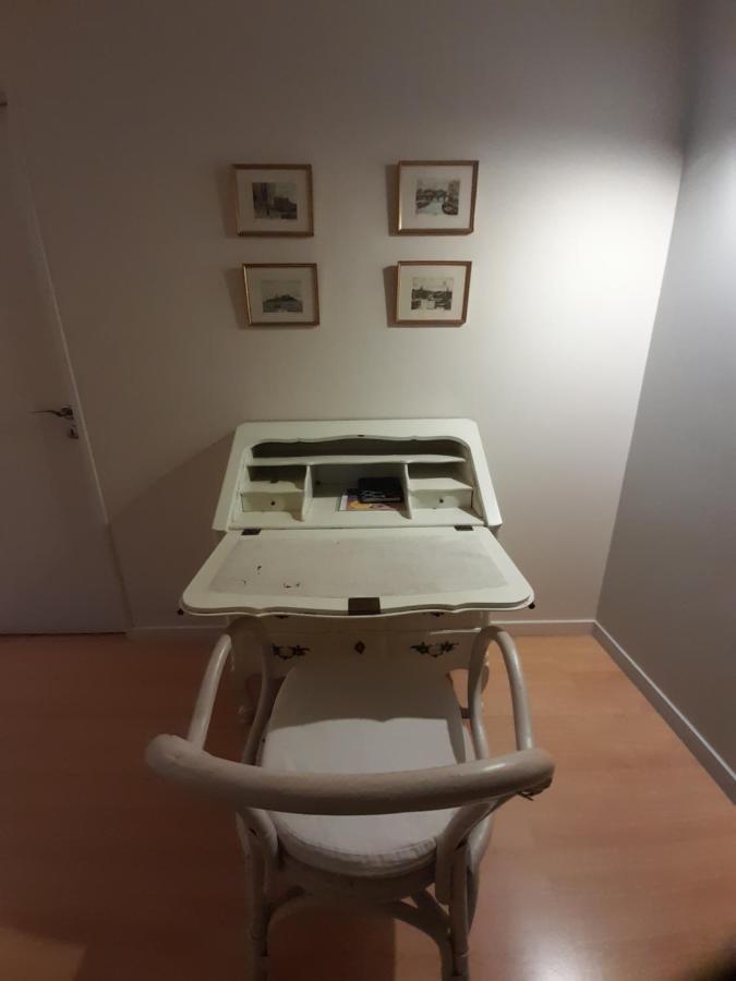 Homestay Rooms Paris Porte De Versailles Zimmer foto